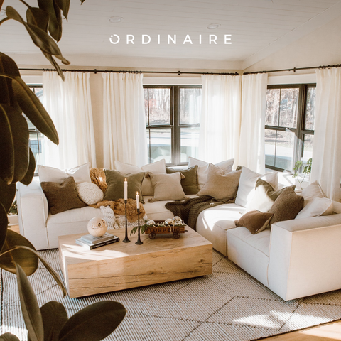 Take advantage of natural light or use yellow lights to create an open and romantic atmosphere.