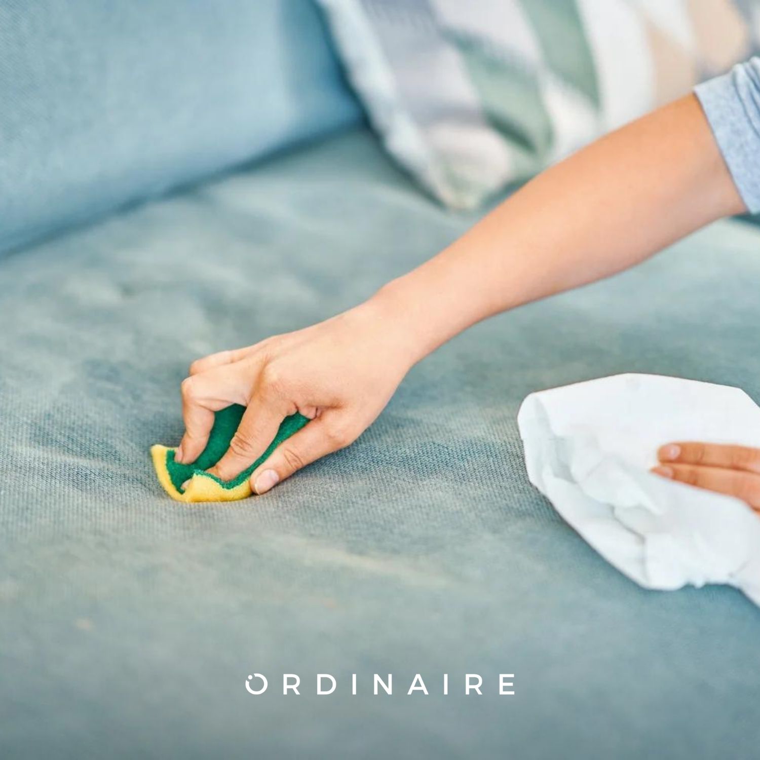 Use a dry cloth or detergent to clean sofa upholstery at home.