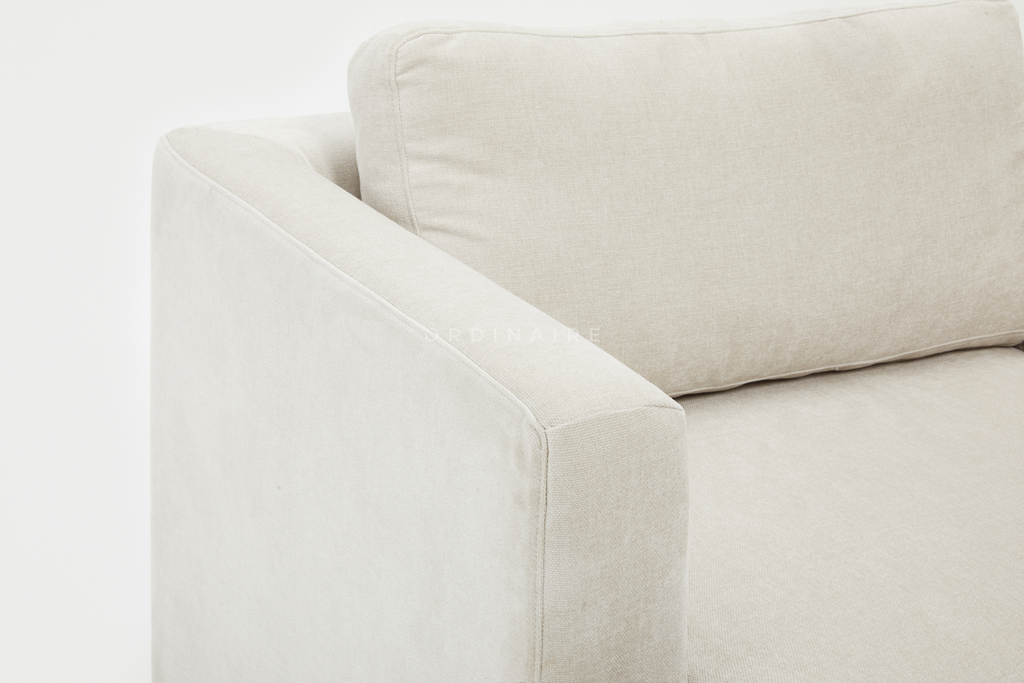 RAINDROP ARMCHAIR