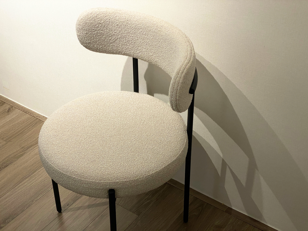 AMBER CHAIR