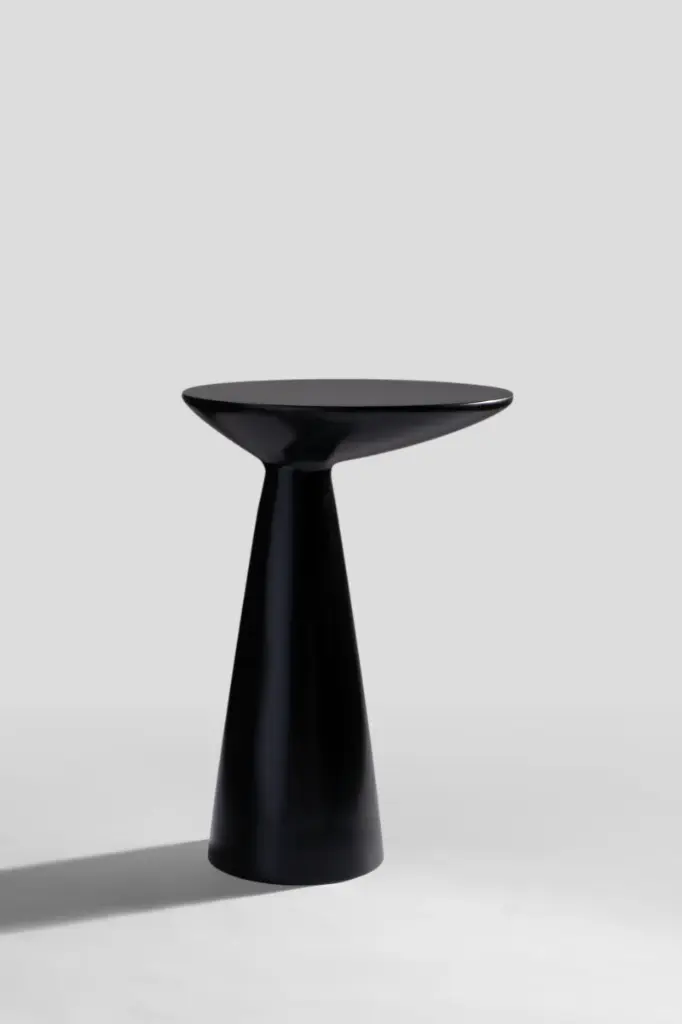 IAN COFFEE TABLE (TB-03) - Display